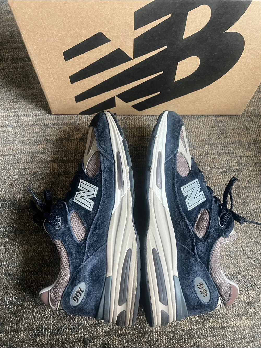 New Balance Men’s 991v2 midnight and brown Made in UK Sneakers